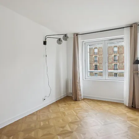 Apartment Elegant- Parc Saint Cloud *