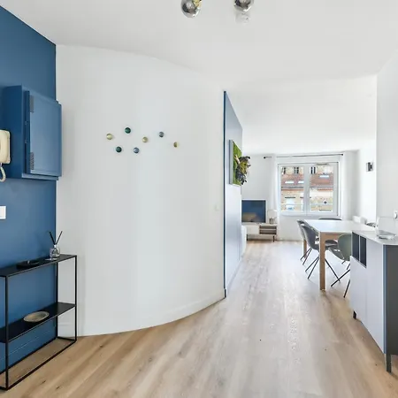 Elegant- Parc Saint Cloud Apartament *