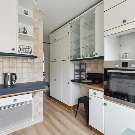 Apartment Elegant- Parc Saint Cloud
